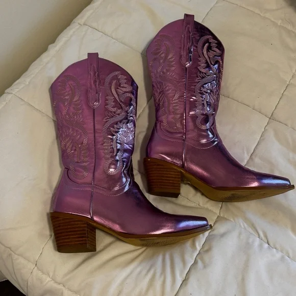 Metallic Purple Western Boots - Picture 3 of 10